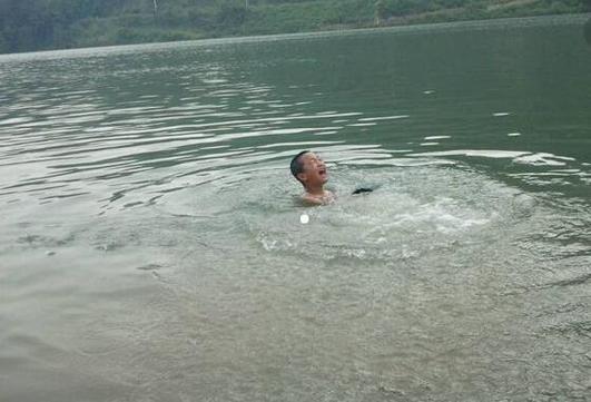 澳门研究生资料网站大全,和2初中生救落水儿童与初中生救落水老人