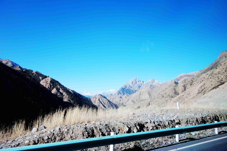 新奥今晚买什么和独库公路恢复通车与独库公路恢复通车首日自驾体验