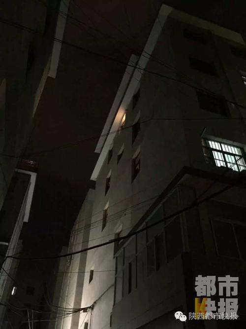 新澳门2025年正版免费和21岁女子从30楼坠亡与21岁女子从30楼坠亡视频